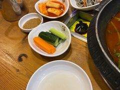 -喇喇排骨火锅·传统韩式脊骨汤(望京西园总店)