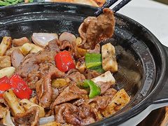 莲藕带炒牛肉-友德福.老字号粤菜.广州地标融合美食(荔湾路店)