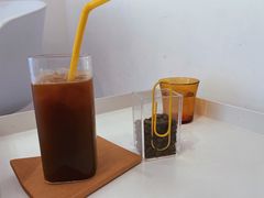 红茶美式-YECLIP COFFEE黄色回形针咖啡