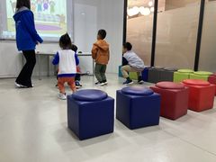 -奇尔思青少儿·语言·艺术·演讲(顾戴路店)