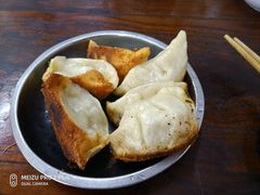 -黄阿姨锅贴大王(万航渡路店)