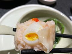 鲜虾流心烧麦-蝴蝶里·粤菜·点心(滨江龙湖店)