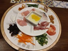-芸南道·过桥米线(昆明老街旗舰店)