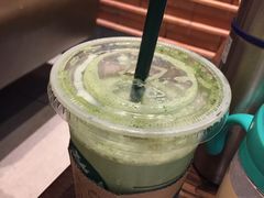 -星巴克(上海虹桥新天地二店)