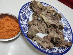 -马克力木手抓炕锅烤羊肉(盐湖一小区店)