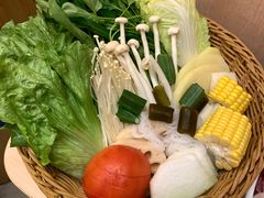 -樾餐厅泰式海鲜火锅(民歌湖店)
