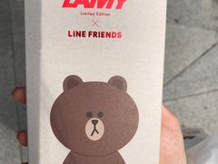 -LINE FRIENDS Garosu-gil Flagship Store