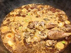 -鱼窝棚柴火铁锅炖(富山屯店)