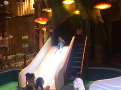 -蓝精灵乐园·世茂精灵之城主题乐园