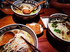 -鑫花溪牛肉米粉(东环大润发店)