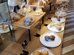 面包甜点陈列柜-牛角村(大族广场店)