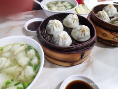 -绿杨馄饨临顿路店