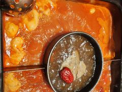 -老牌坊云南鱼豆花火锅(哈西万达店)