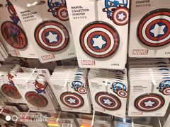 -名创优品(北京新中关购物中心地铁层店)