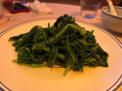 清炒豆苗-龙门阵茶屋川菜馆(武康路店)