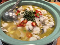 -重庆鸡公煲·青锅花椒鱼(牡丹江路店)