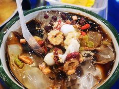 少女心冰粉-马路边边串串香(苗栗路店)