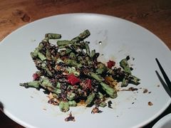 -蜜桃餐厅·伴山(湖滨商业街店)