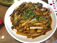 -吴记酱骨炖菜馆(康安路店)