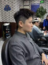 点击看大图 -大人物·男士理发馆
