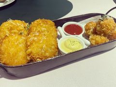 -露露家咖啡店