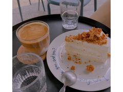 -Be Lived Cafe比例咖啡(摩天轮店)