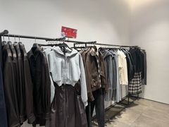 -URBAN REVIVO(上海中庚漫游城店)