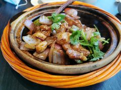 蒜香啫猪颈肉-鹊玥·粤菜小馆(汇智国际商业中心店)