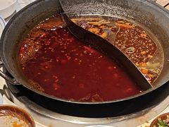 -卤校长老火锅(杨家坪直营店)
