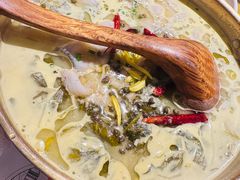 酸菜鱼片汤-避风塘(宝山万达店)