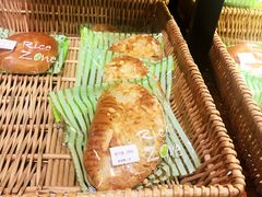 芝士洋葱米包-RiceZone乐食尊纯米面包坊(望京店)