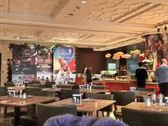 -咖啡苑自助餐厅·中国大饭店