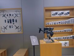 -DJI大疆(深圳华强北曼哈授权体验店)