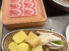 -一绪に寿喜烧(荟聚店)