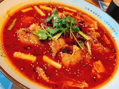-临界音乐酒馆·小龙虾·江湖菜(华熙LIVE·鱼洞店)