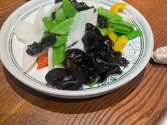 -云海肴·汽锅鸡·云南代表菜(天山百盛优客店)