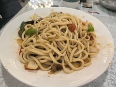 -汗腾格里·风味餐厅(新疆驻京办店)
