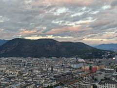 -官房大酒店-玉龙旋宫观景餐厅