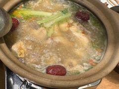 -邹开喜·炭炉鸡煲·海鲜火锅(虹口足球场店)