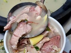 -土砂锅生态山庄·非遗砂锅雅鱼