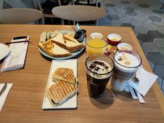 -必胜客(大宁路店)