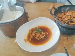 -新天明砂锅鱼头煲