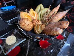 -L'ATELIER de Joel Robuchon(外滩18号店)