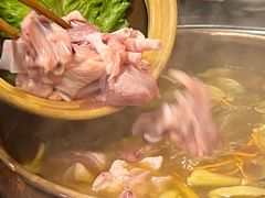 -阿山卓·野生菌火锅·纳西火塘烤肉