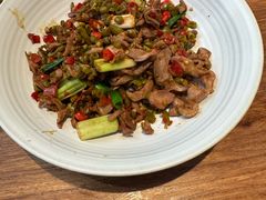 -老板恋上鱼(恒隆广场店)