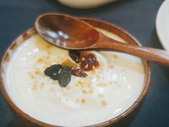 哈萨克传统手工酸奶-伊带伊路新疆美食府(呼家楼店)