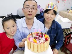 -皇冠幸福里动物奶油生日蛋糕(汉口北店)