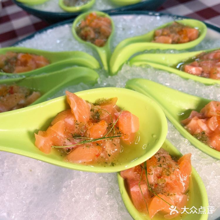 在佛山!反复去吃的顺德鱼生!本地人才推荐!