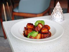 青梅红烧肉-半山腰·云南菜(侨福芳草地店)