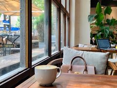 靠窗位-VESH COFFEE(定西路店)